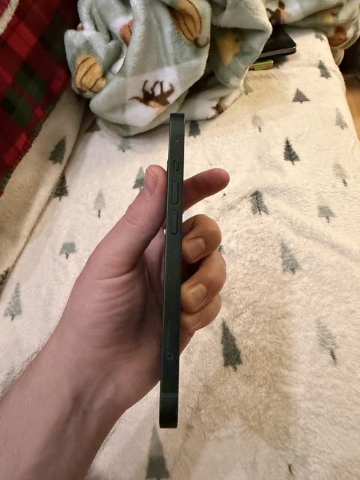 Sprzedam iPhone 13, 128 GB - stan idealny