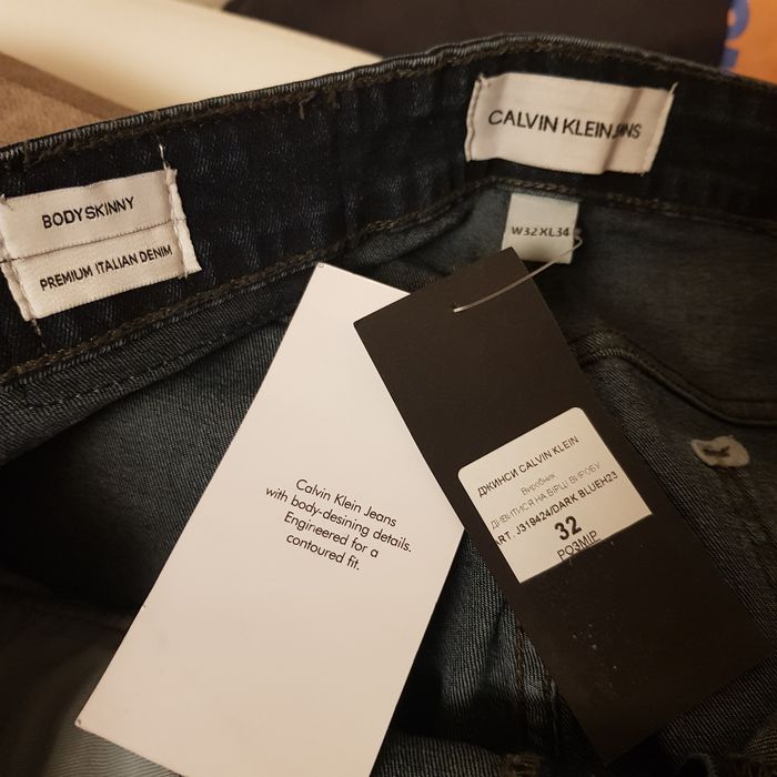 Новые джинсы Calvin Klein 32р