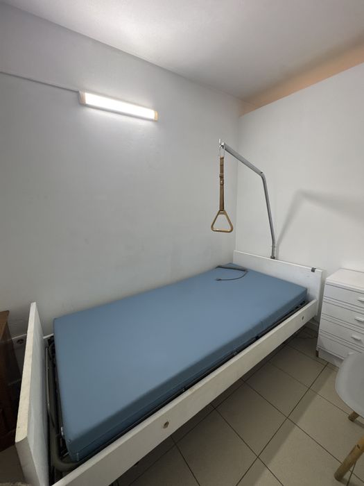 Cama eletrica articulada com colchao