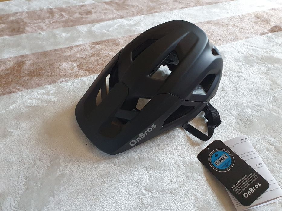 On Bros Kask MTB z daszkiem rozm L
