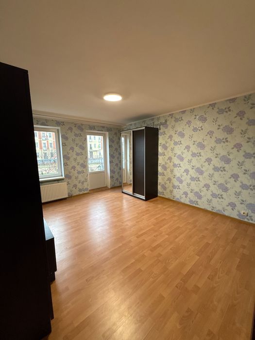 Продам повноцінну велику 1к квартиру, без комісіі