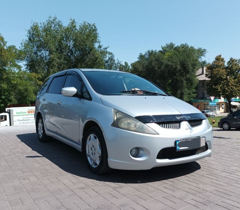 Mitsubishi grandis 7мест
