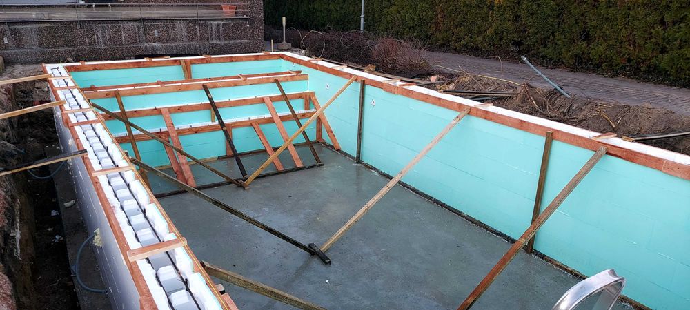 Komplesowa budowa basenów