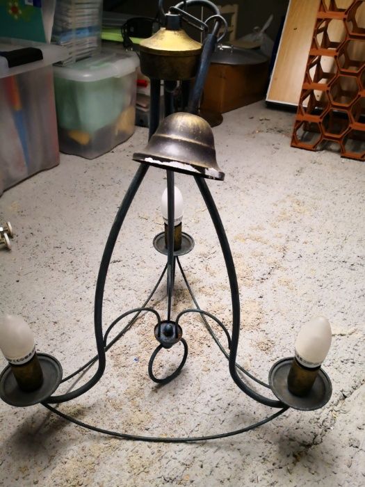 Rustic Lamp with 3 Bulbs431589262089277441