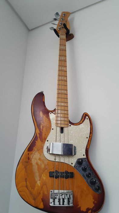 Baixo Elétrico Sire Marcus Miller V7 (Relic / Heavy Relic Custom)