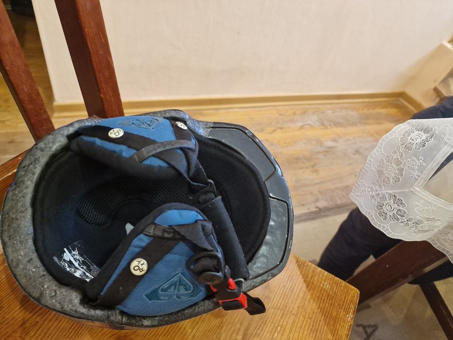 Гірськолижний шолом Roxy синій з принтом