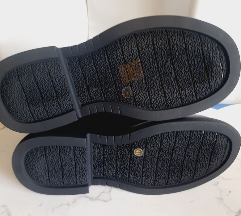 Ботинки фирмы Vitto Rossi размер 41.