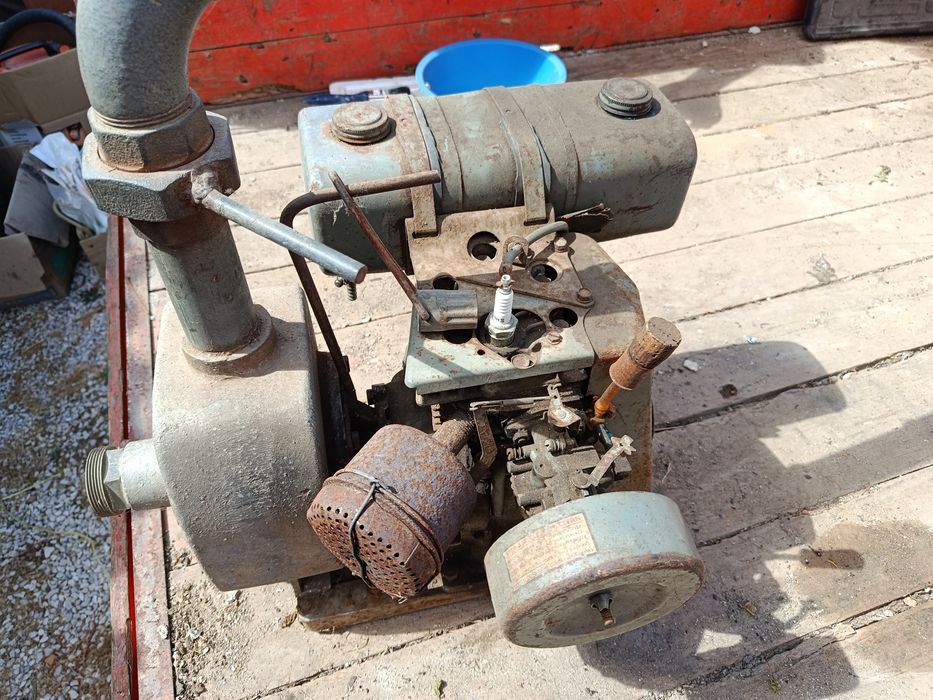 Motor água Clinton