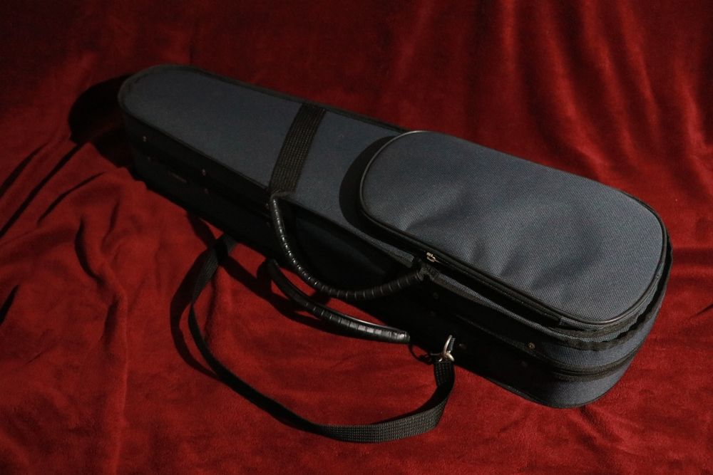 Child-size violin64739695404546121