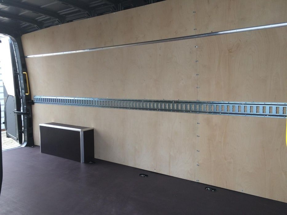 VW Crafter L4H2 zabudowa busa