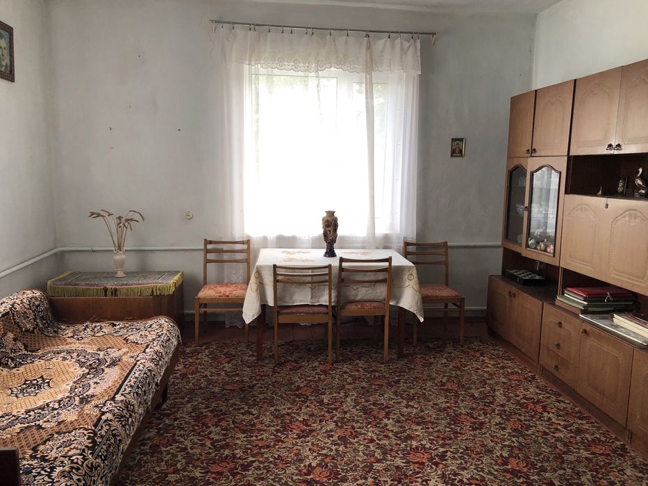 Будинок в м.Тараща центр 100 кв.м 4 кімнати