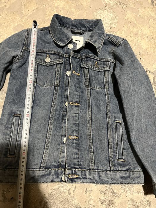 Куртка джинсова