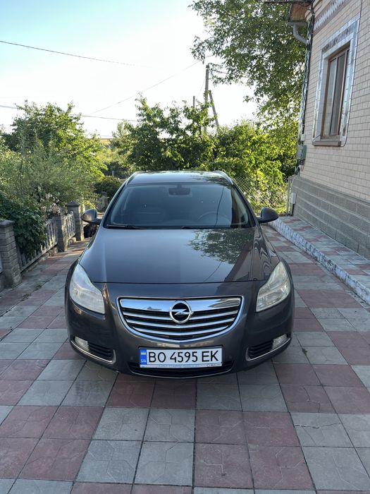 продам опель інсігнія