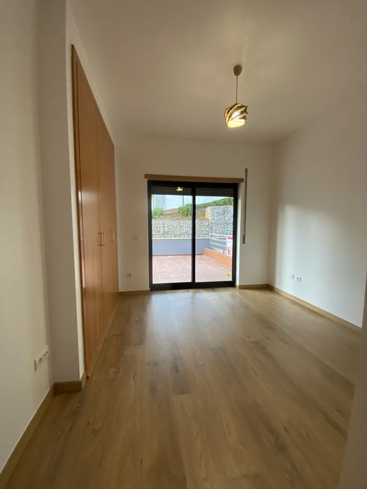 Apartamento T2 Abrantes com Terraço e Garagem