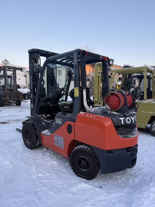 Навантажувач, погрузчик, кара Toyota Tonero 35 HST (не STILL, Linde)