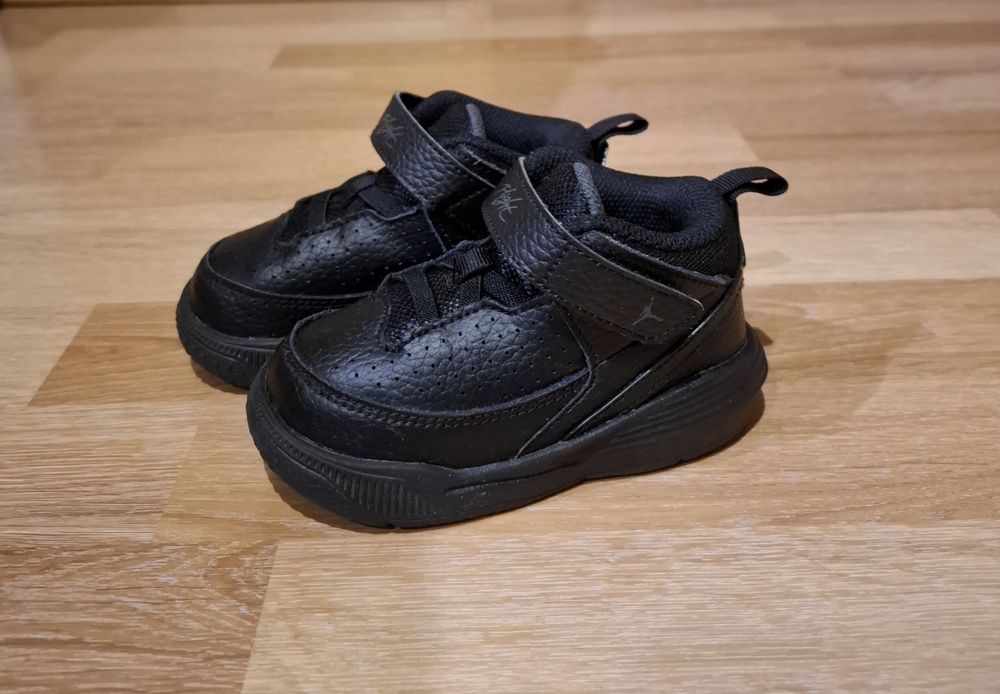 Хайтопи Nike Jordan кросівки Nike  кроссовки Nike черевики Reima р.22