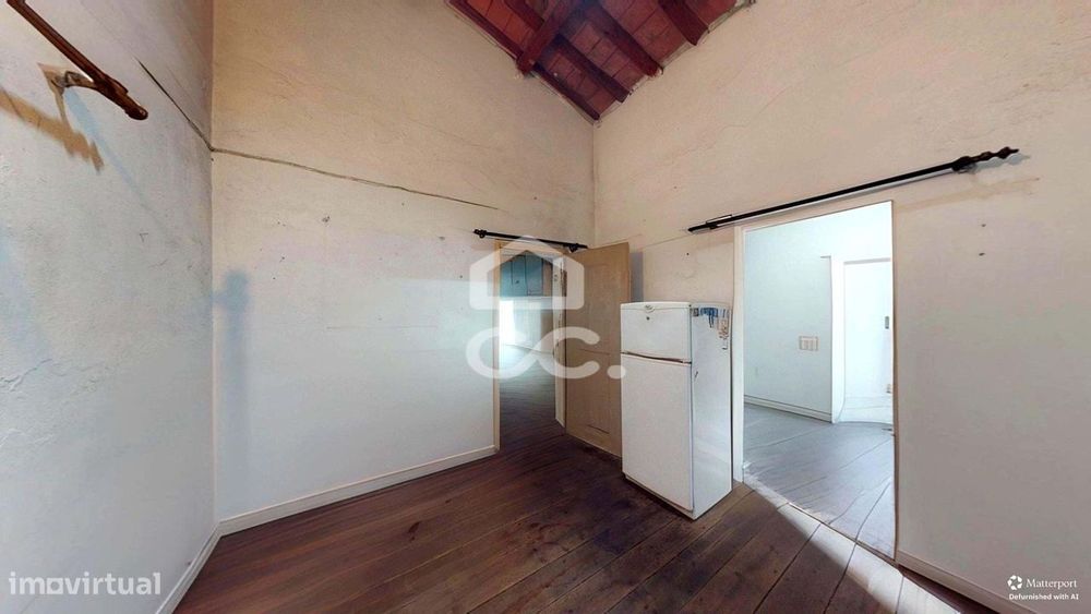 Moradia Bifamiliar T3 de 1ª andar para Recuperar | Centro Histórico de