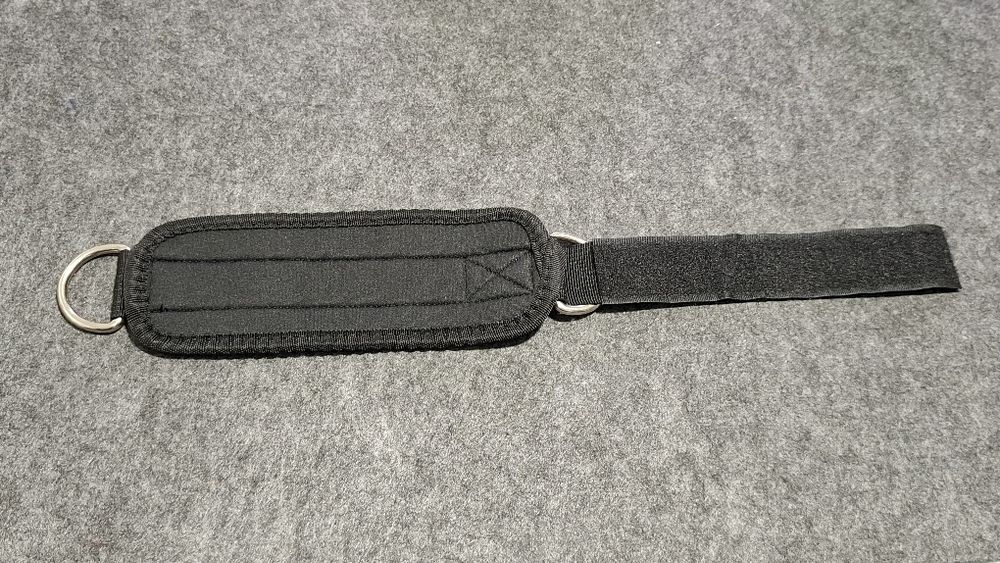 Tornozeleira com velcro treino Musculação. Nova.