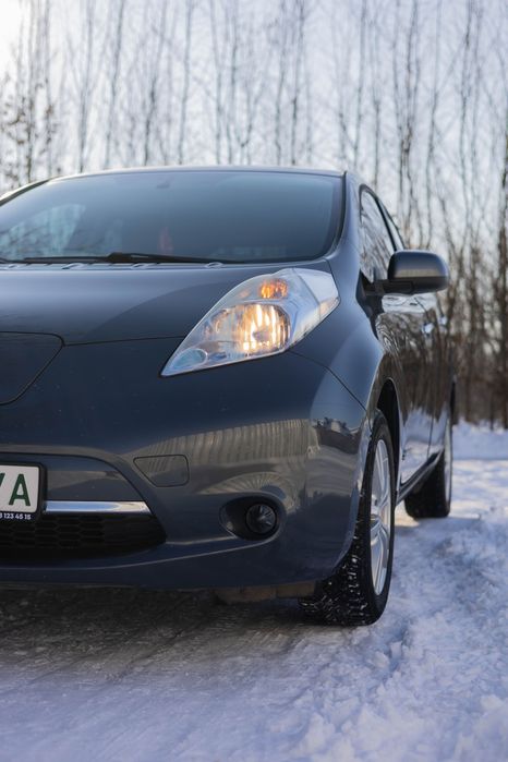Авто Nissan Leaf