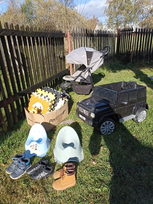 Wózek,mata puzzle, nocniki,buciki