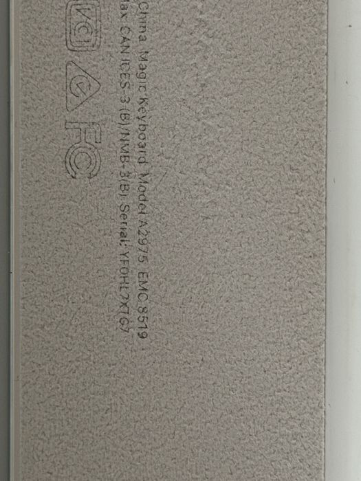 Чохол-клавіатура Magic Keyboard для Apple iPad Pro 11 2024 A2975