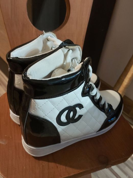 Buty na koturnie sprzedam