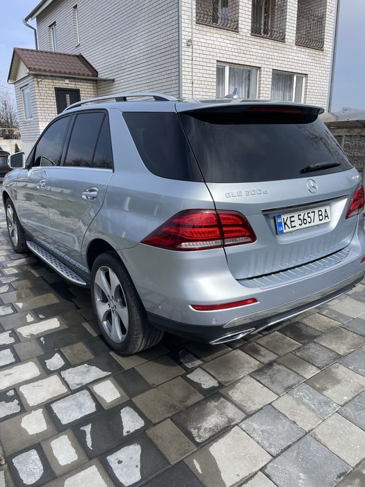 Продам Mercedes GLE 300d