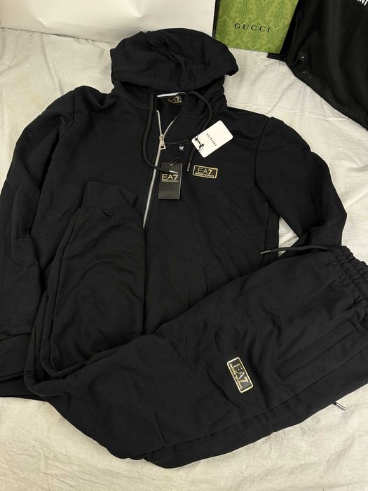 Komplet dresu  Premium dres Emporio Armani nowy bluza spodnie
