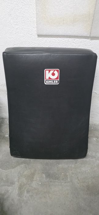 Material de Combate: Saco de Boxe Domyos + Escudo de Impacto Kohler