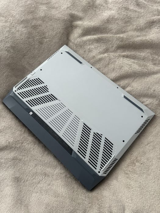 Dell G15 5515 Ryzen 5 / RTX 3050 / 16 GB RAM / 512 GB SSD
