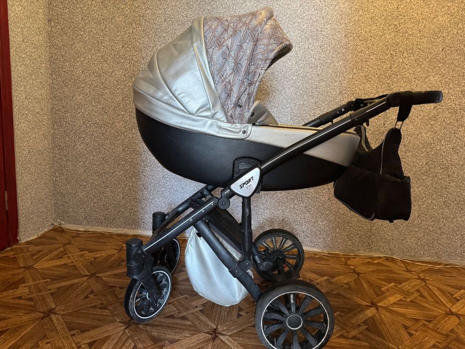 Продаю коляску Anex Sport 2 в 1
