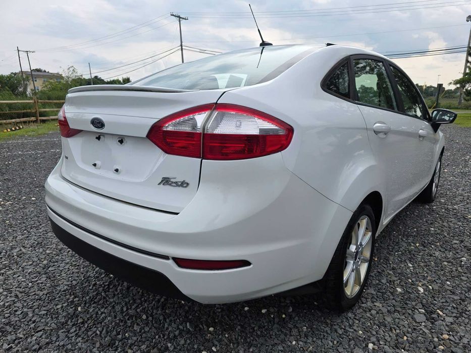 Ford Fiesta      2016