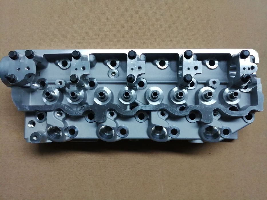 Cabeça Motor 2.5 D / 2.5 TD e 2.3 D / 2.3 TD 4D56 - Mitsubishi L200 ,