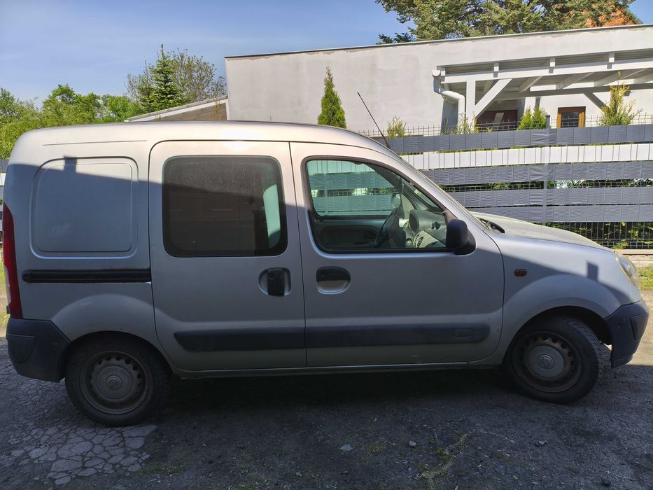 Nissan Kubistar 2004r.