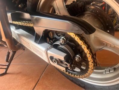 Vendo Honda Varadero 1000 de ano 2000