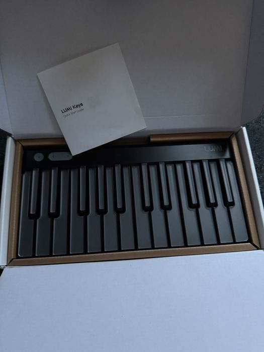 Roli lumi keys midi keyboard