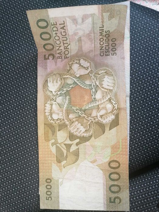 Escudos para colecionistas. Preço NEGOCIÁVEL