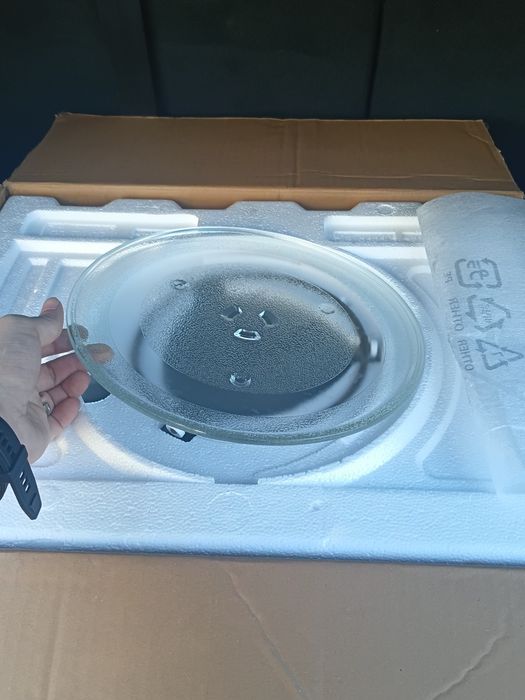Мікрохвильова піч Samsung 23 л, 800 Вт Ceramic Inside + коробка