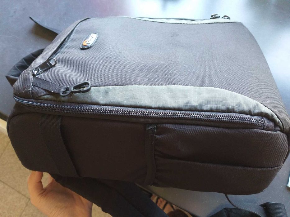 Mochila Lowepro Format BP150
