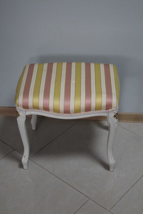PUFA styl ludwikowski mocna 47x37 cm