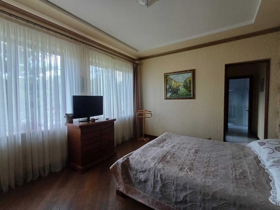 Продам сучасний будинок біля Харкова, Люботин, 192.7 м2 18 сот
