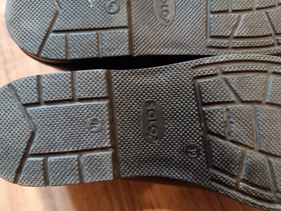 Damskie buty skórzane wiązane 39