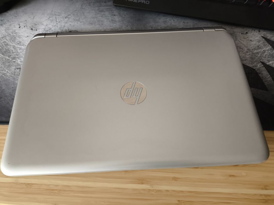 HP Pavilion 15-n250sp AMD 1.5 GHz64738469050881120