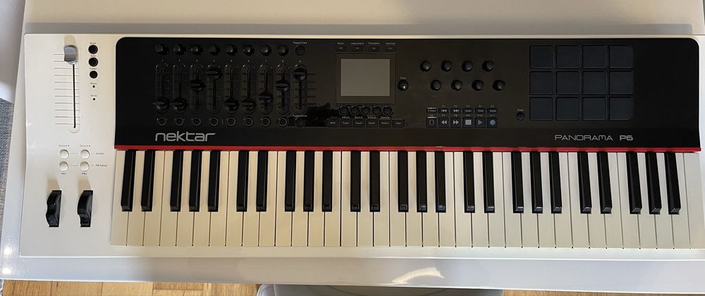 Nektar Panorama P6- 61 teclas