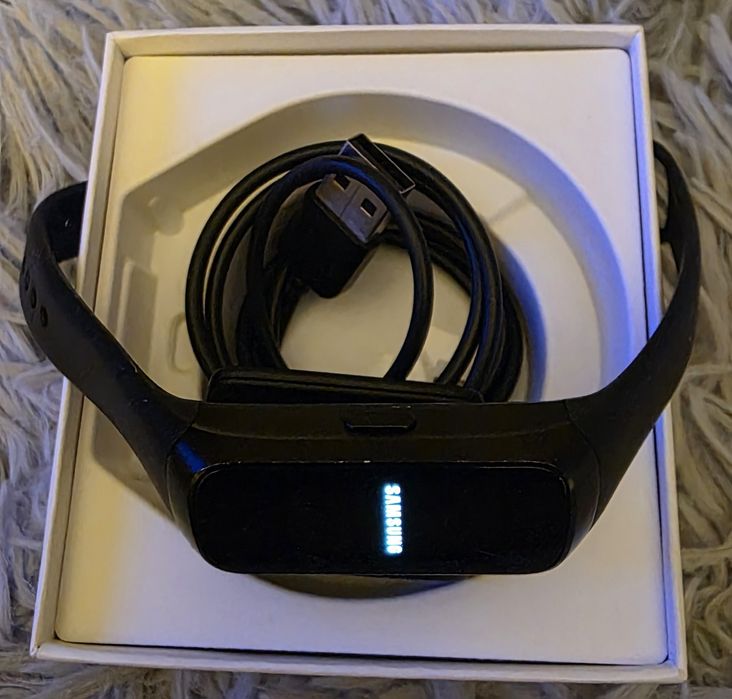 Pulseira Smartband Samsung Galaxy Fit2 - preto