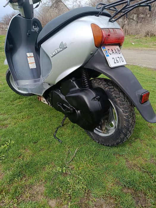 Продам скутер Suzuki Lets 4
