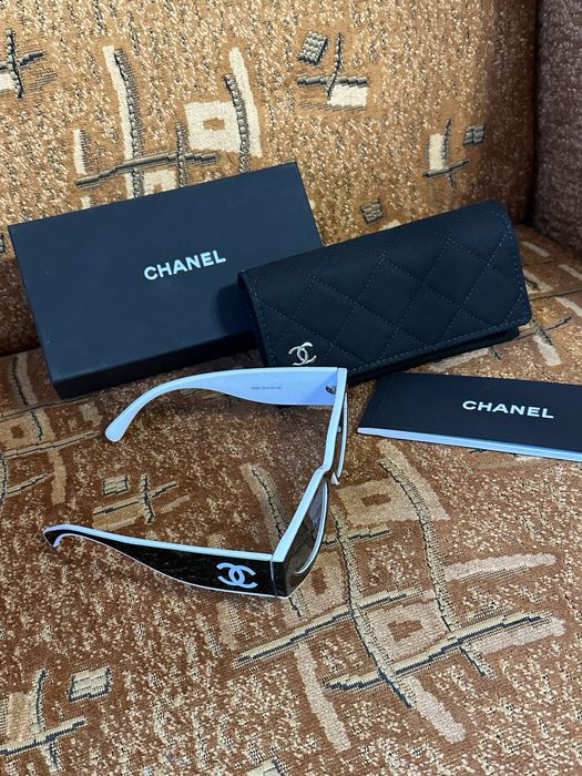 Okulary Chanel damskie z pudełkiem