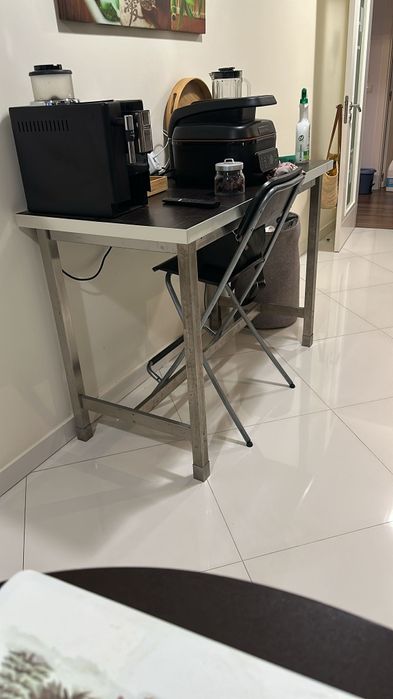 Mesa/bancada robusta