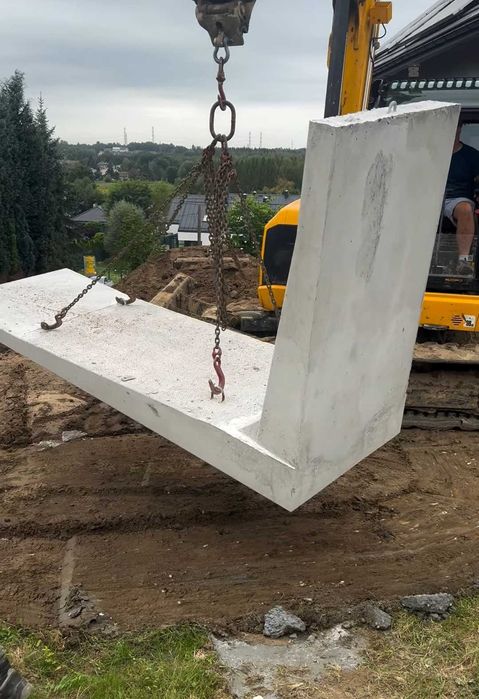 Roboty ziemne koparka ścianka mur oporowy typu L prefabrykowany Kraków