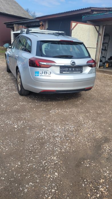 Opel insignia na czesci  1.6 cdti